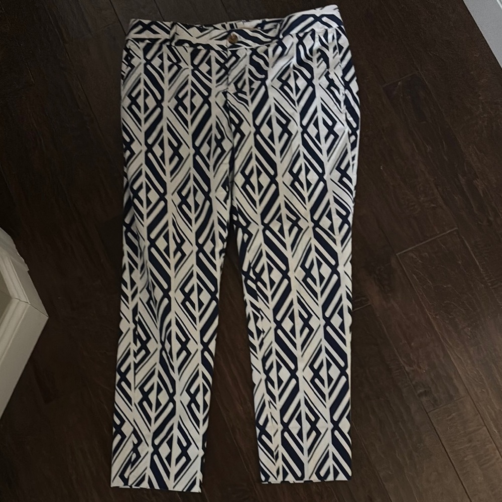 Banana Republic Navy and White Patterned Cropped Pants
